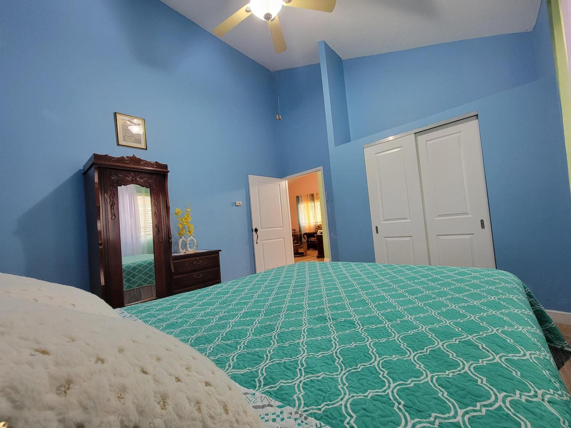 Comfortable Strategic Lodging Quarters Spanish Town Ngoại thất bức ảnh