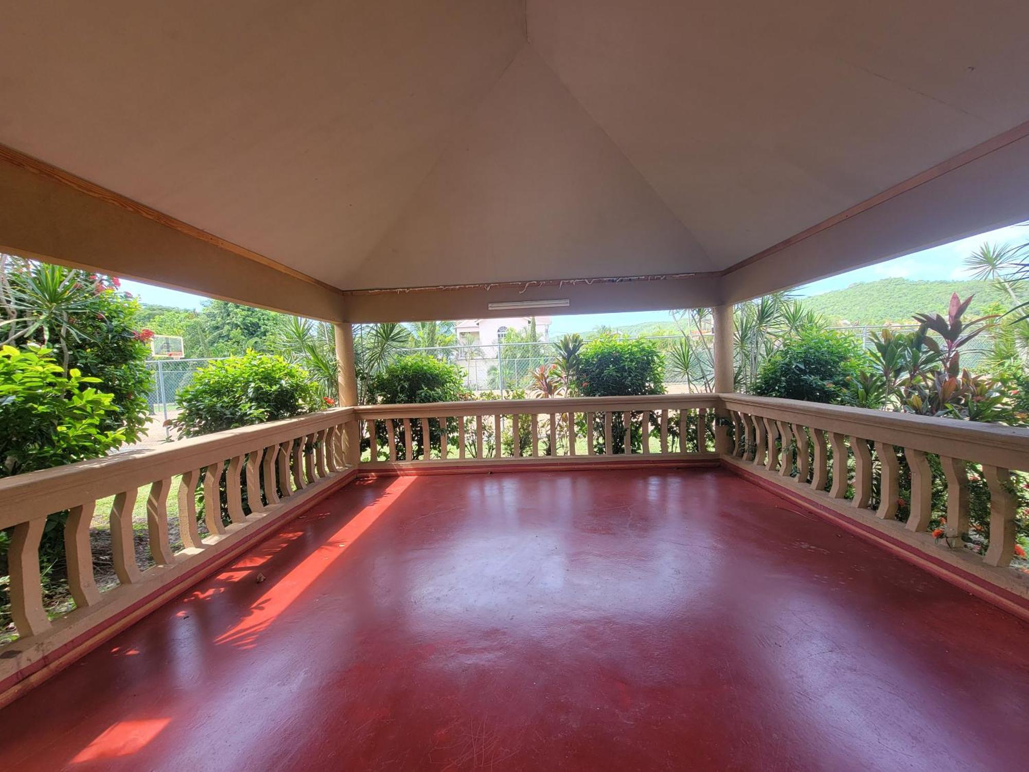 Comfortable Strategic Lodging Quarters Spanish Town Ngoại thất bức ảnh